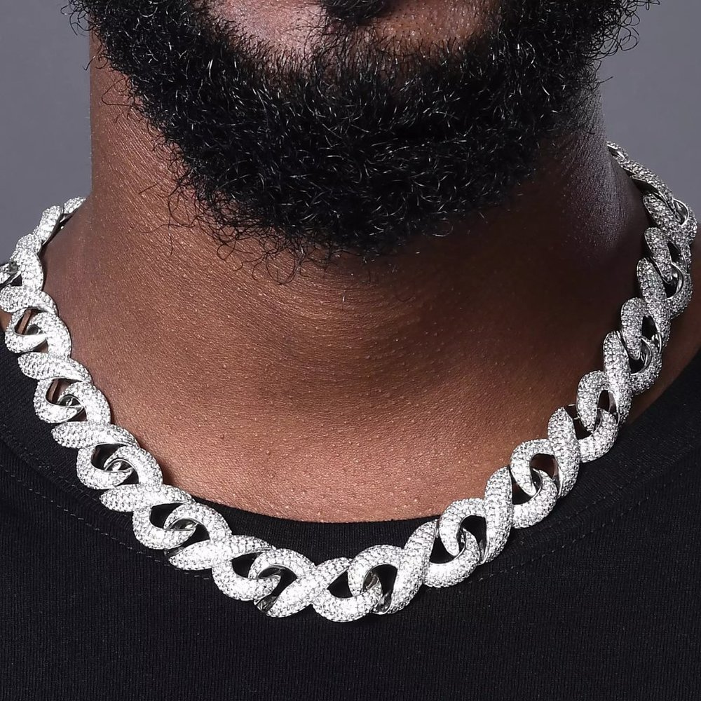 24" Mobius strip cuban link chain